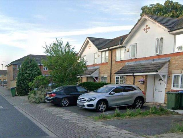 Cottage for sale in Thamesmead, Greater London