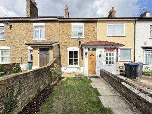 Cottage for sale in Sudbury, Greater London