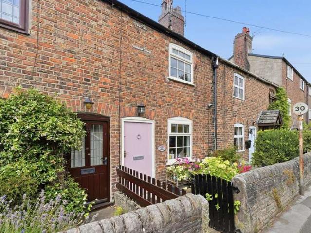 Cottage for sale in Sutton