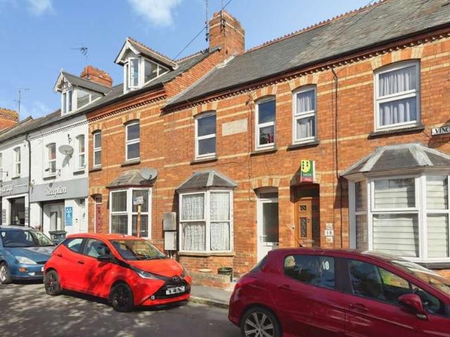 Cottage for sale in Yeovil, Somerset