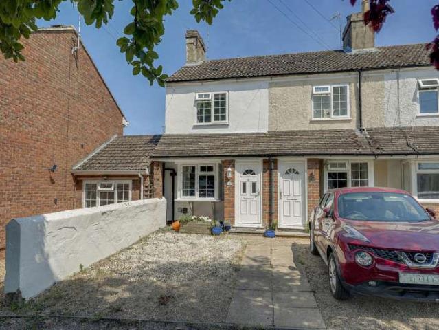 Cottage for sale in Leighton-Linslade, Leighton Buzzard