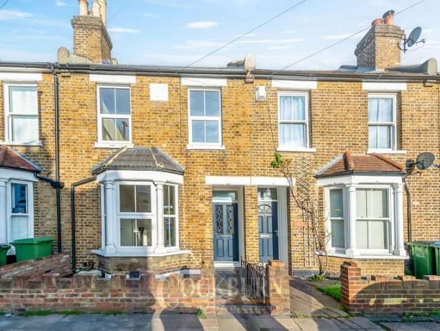 Cottage for rent in New Eltham, Greater London