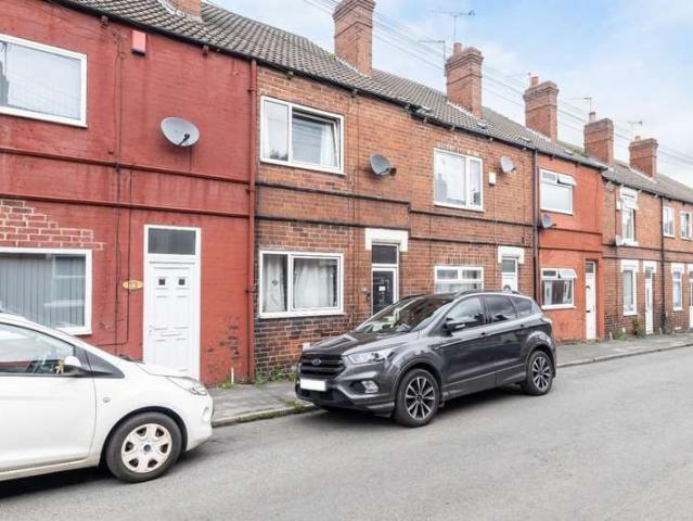 Cottage for sale in Hemsworth, West Yorkshire