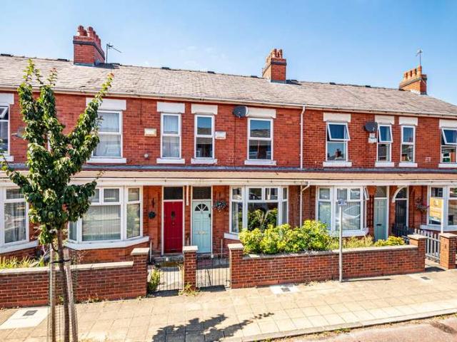 Cottage for sale in Gorse Hill, Trafford Park