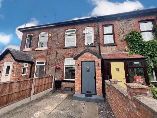 Cottage for sale in Georgia, Greater Manchester