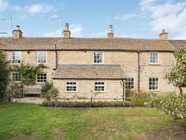 Cottage for sale in Fossebridge, Gloucestershire