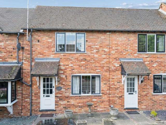 Cottage for sale in Lunnon, Buckinghamshire