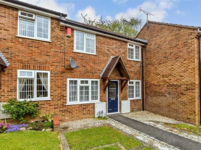 Cottage for sale in Bybrook, Bridgefield
