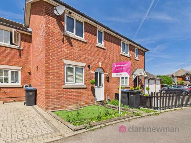 Cottage for sale in Harlow, Essex