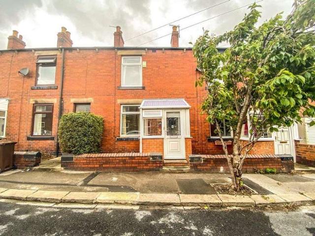 Cottage for sale in Ossett, West Yorkshire