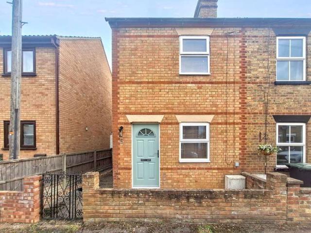 Cottage for sale in Sandy, Bedfordshire