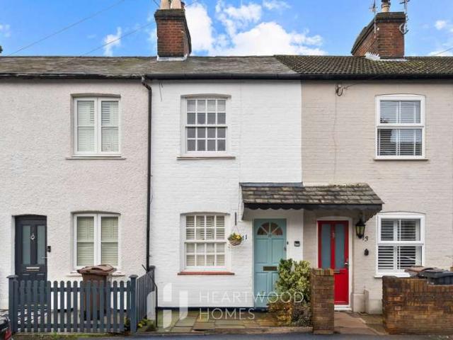 Cottage for sale in St Albans, Five Acres