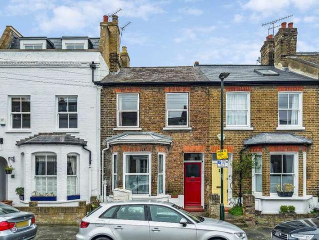 Terraced House for sale in Barnes, London Borough of Richmond upon Thames