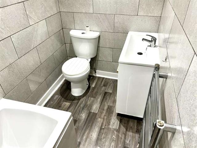 Cottage for rent in Westhoughton