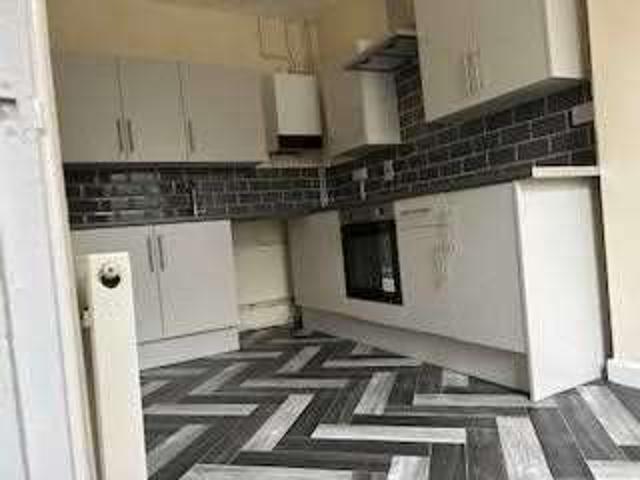Cottage for rent in Tylorstown, Wales