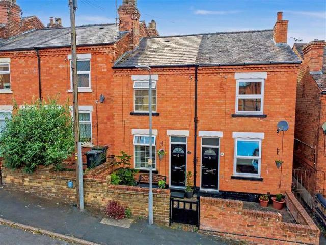Cottage for sale in Gedling