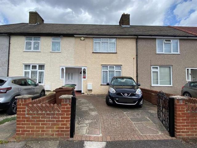 Terraced House for sale in Dagenham, Becontree