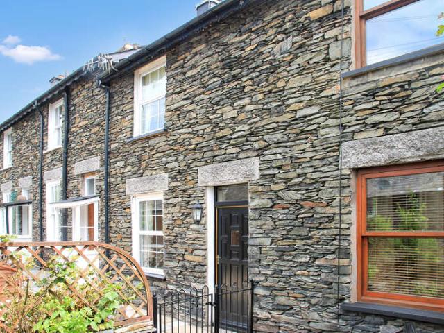 Cottage for sale in Bowness-on-windermere