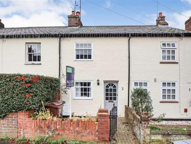 Cottage for sale in Southdown, St Albans