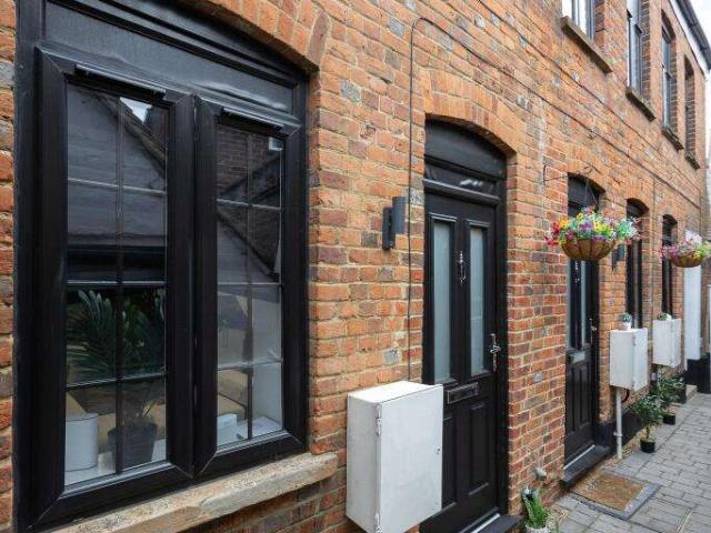 Cottage for sale in Chesham