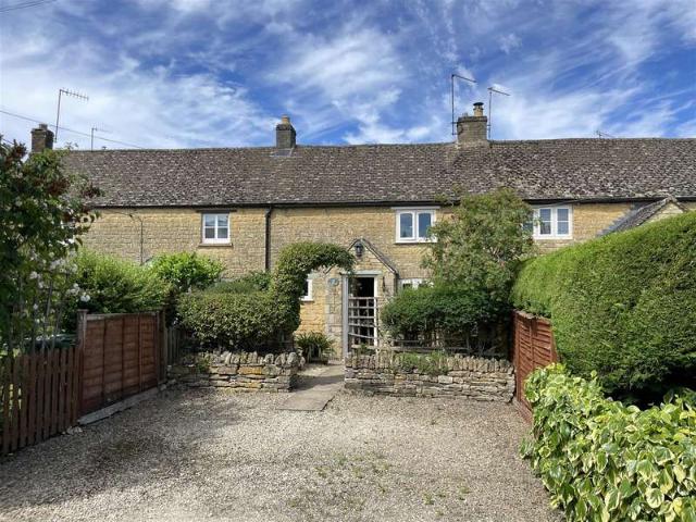 Cottage for sale in Fossebridge, Gloucestershire