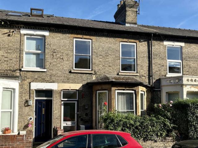 Cottage for sale in Petersfield, Cambridge