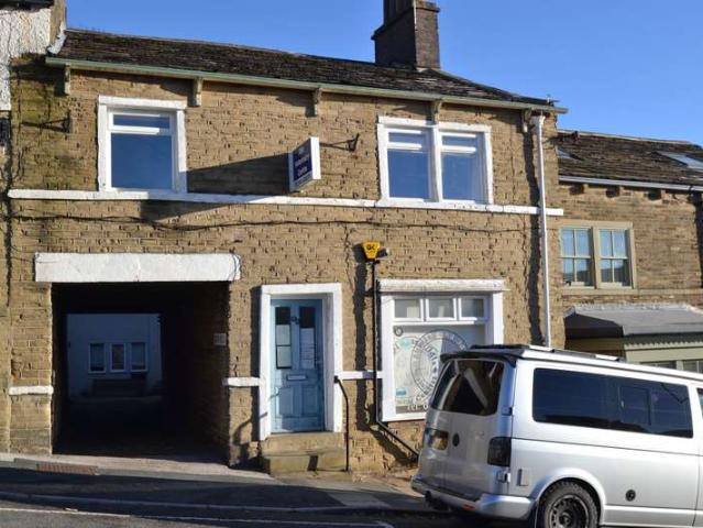 Cottage for sale in Greengates, West Yorkshire