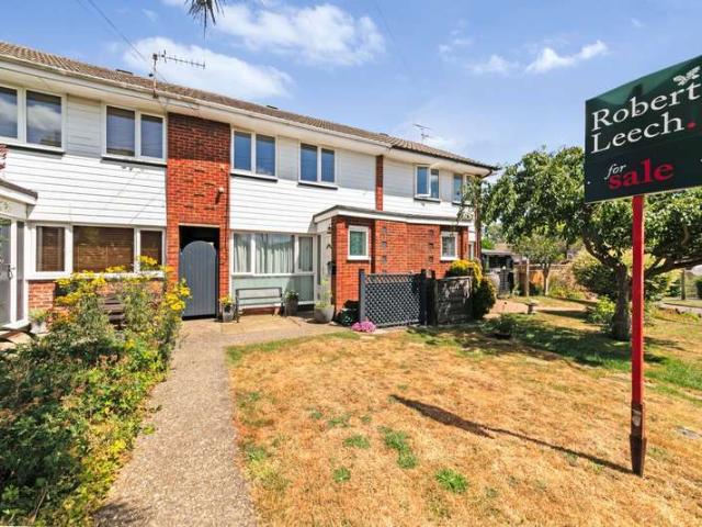 Cottage for sale in Oxted, Hillview