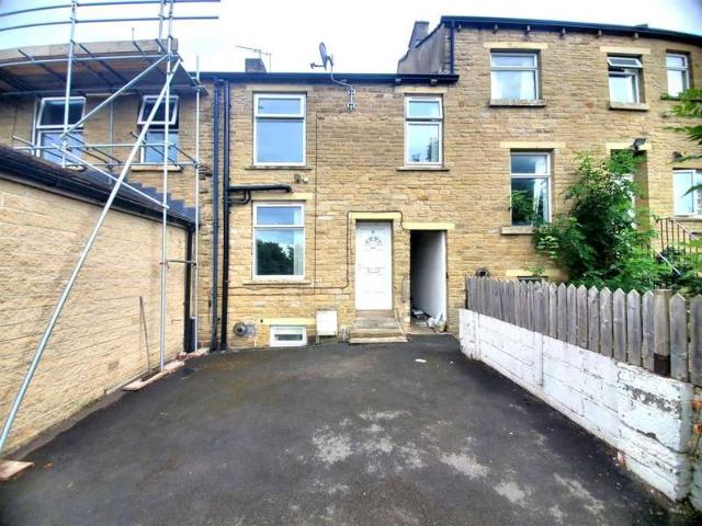 Cottage for sale in Huddersfield, West Yorkshire