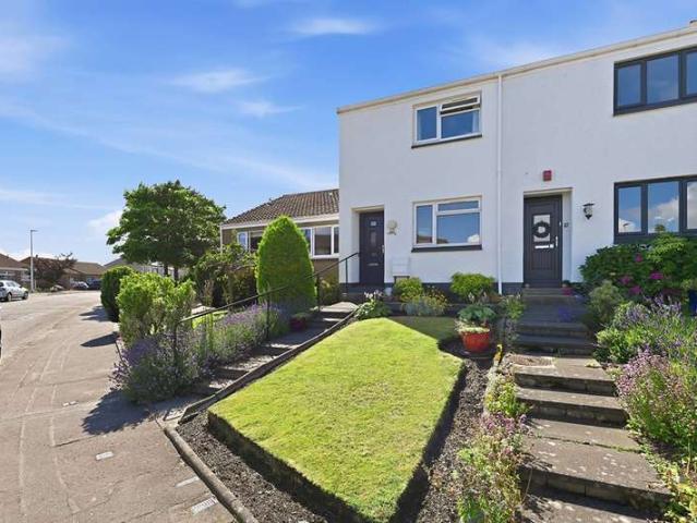 Cottage for sale in Kinghorn, Scotland