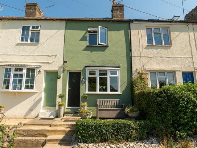 Cottage for sale in Rochester