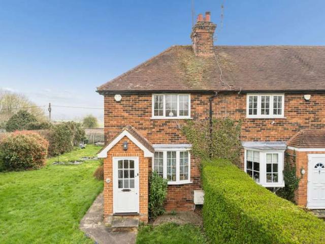 Cottage for sale in Cookham