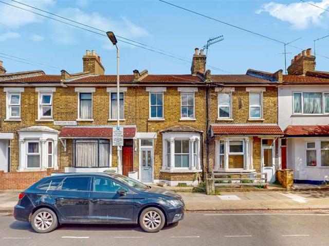 Cottage for sale in Stratford Marsh, Greater London