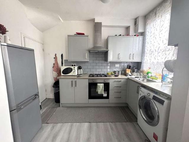 Cottage for sale in Harehills, West Yorkshire