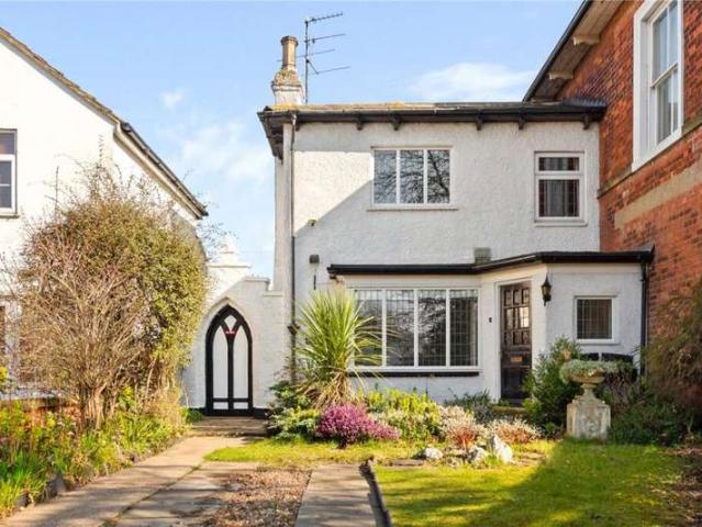 Cottage for sale in Nunsthorpe, Scartho
