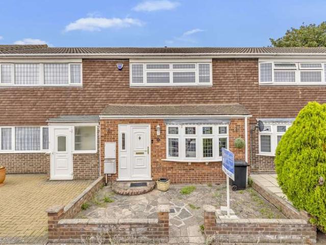 Cottage for sale in London Borough of Havering, Greater London