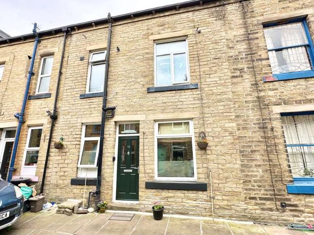 Terraced House for sale in Hebden Bridge, Birchcliffe