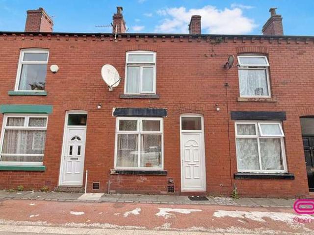 Cottage for sale in Lee Bank, Greater Manchester