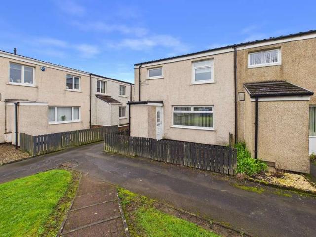 Cottage for sale in Kilwinning, Scotland