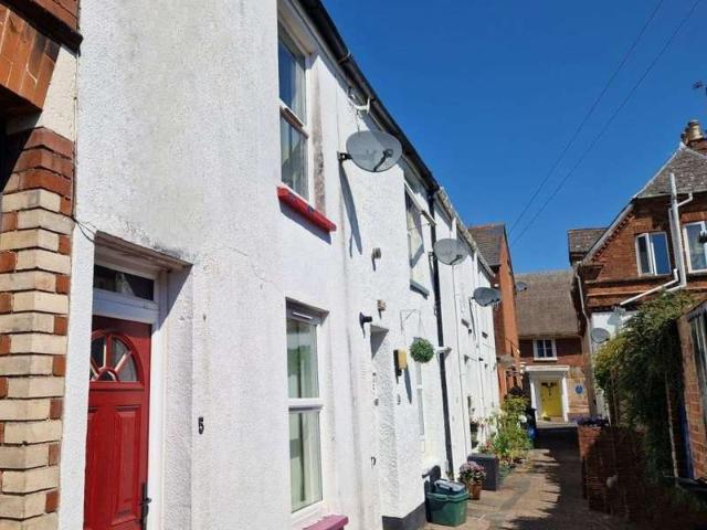 Cottage for sale in Withycombe, Budlake