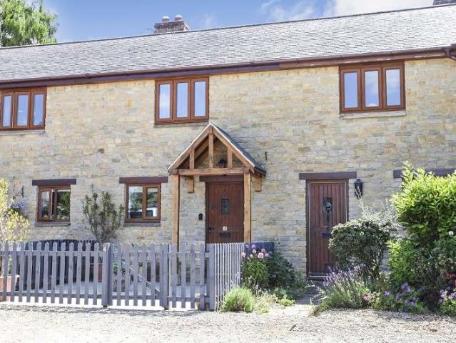 Cottage for sale in Alderminster, Warwickshire