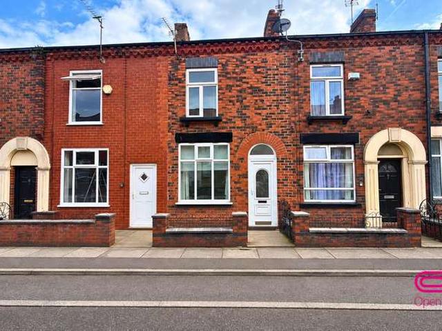 Cottage for sale in Halliwell, Bolton