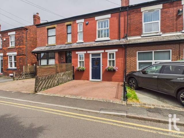 Cottage for sale in Woodsmoor, Bramhall