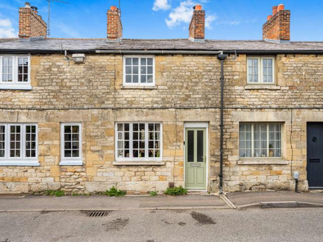 Cottage for sale in Black Bourton, Oxfordshire