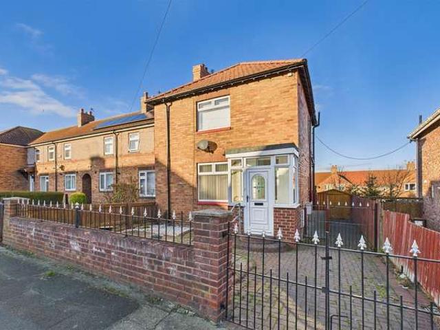 Cottage for sale in Plains Farm, Tyne And Wear