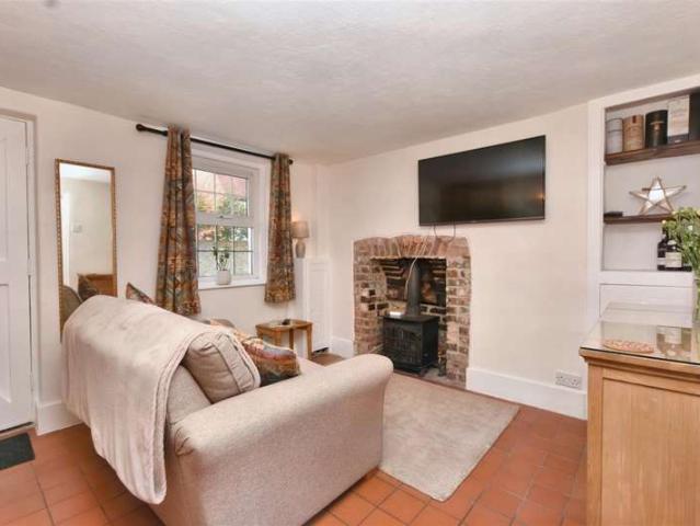 Cottage for sale in Willingdon, Cross In Hand