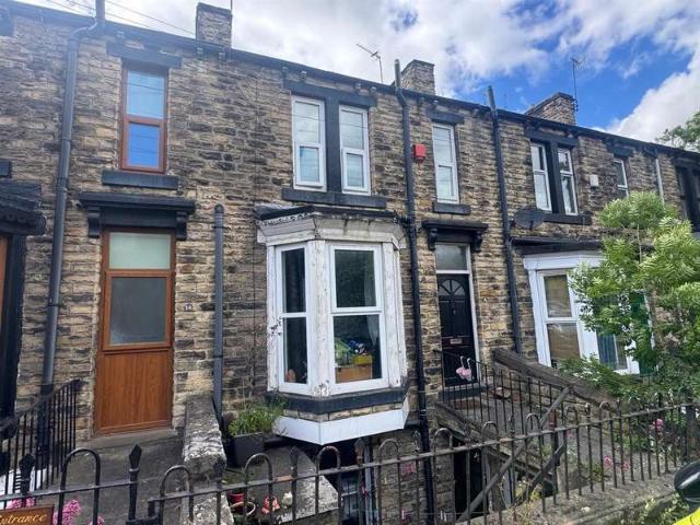 Cottage for rent in Horsforth Vale, Farsley