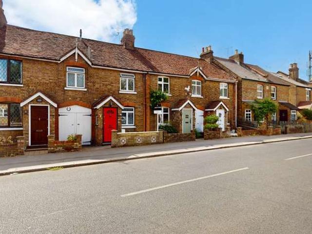 Cottage for sale in London Borough of Harrow, Greater London