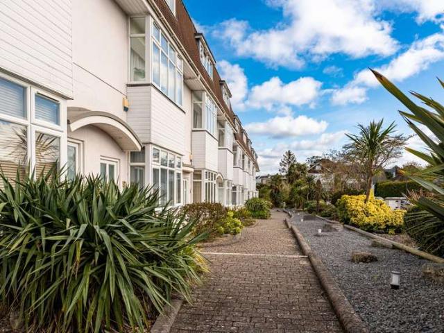 Cottage for rent in Townsend, Bournemouth