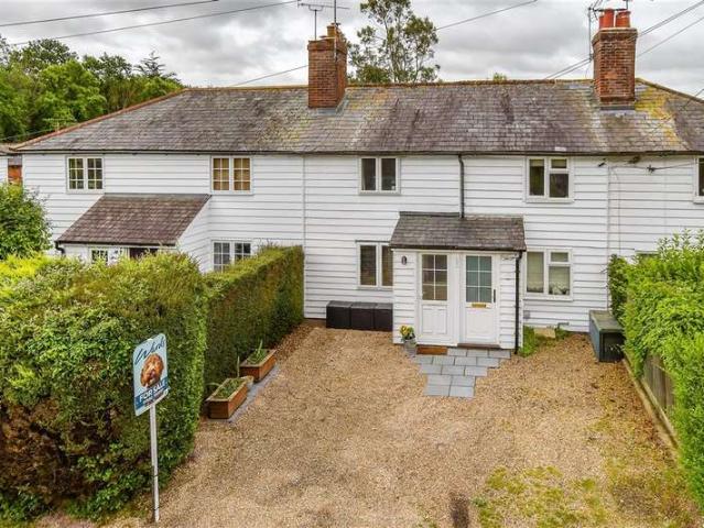 Cottage for sale in Bridgefield, Kent